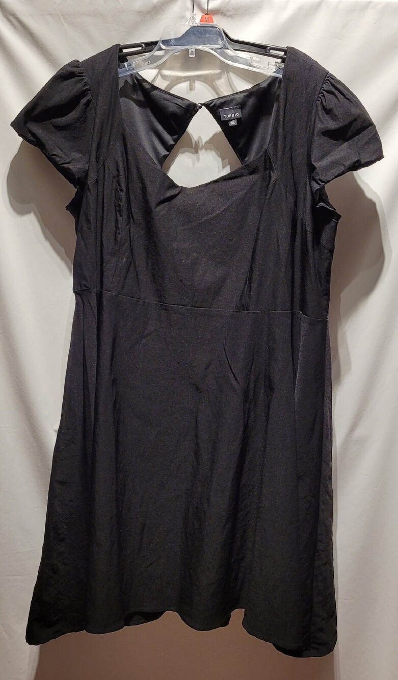 TORRID Black Fit and Flare Skater Dress Size 26 Studio Knit Fabric/Keyhole Back